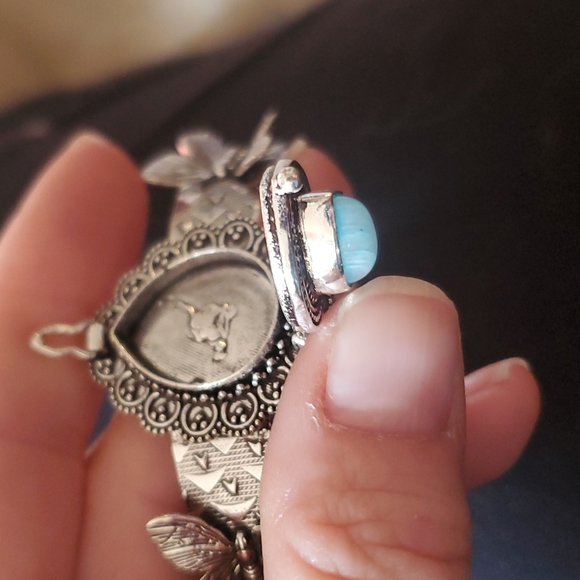 New Blue Rainbow Moonstone 925 Silver Butterflies Poison Cuff Bracelet. - Picture 4 of 16